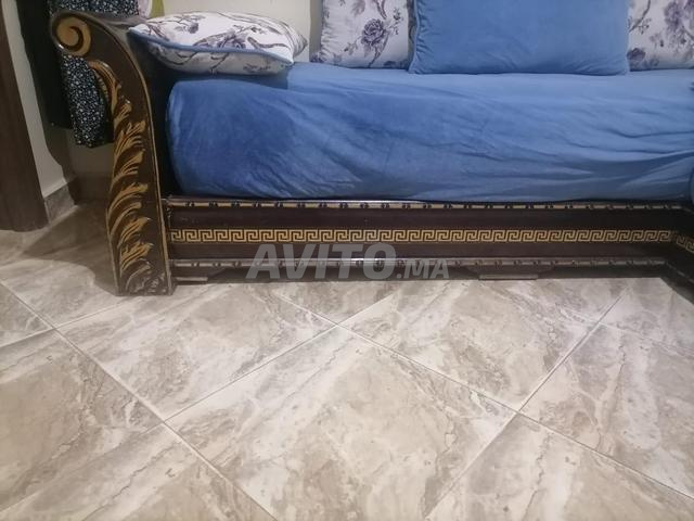 للبيع صالون مغربي بحالة ممتازة - 2