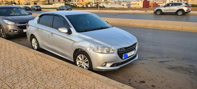 Peugeot 301 Diesel Manuelle 2015 à Salé