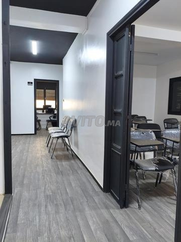 Étage à louer – Idéal cabinet médical ou bureaux