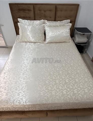 Lit double avec matelas médical Richbond - 2