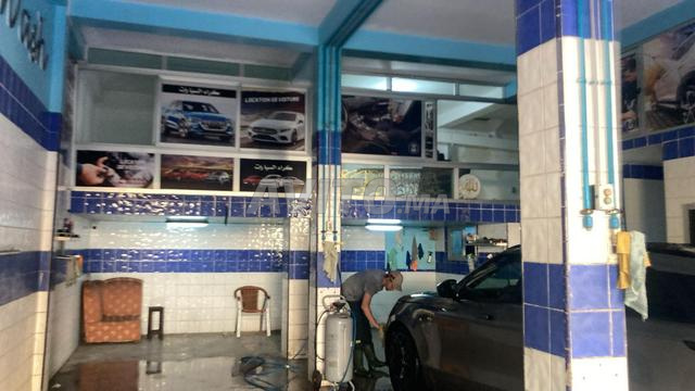 محل من مستويين للإيجار