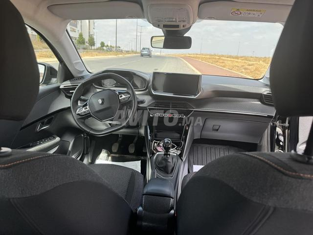 Peugeot 208 - 2