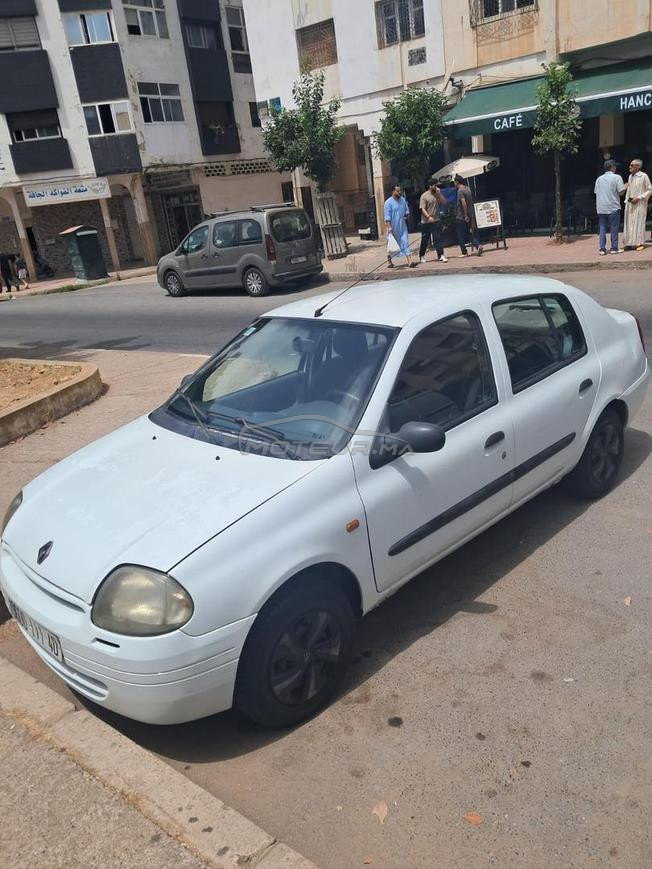Renault Clio Essence Manuelle 2001 à Rabat