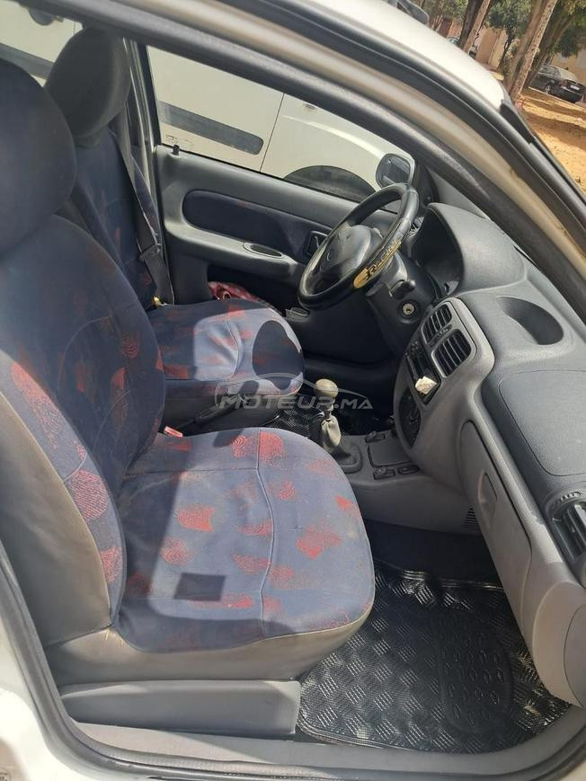 Renault Clio Essence Manuelle 2001 à Rabat