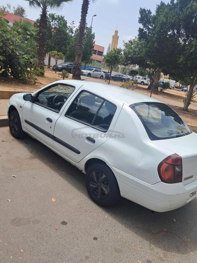 Renault Clio Essence Manuelle 2001 à Rabat