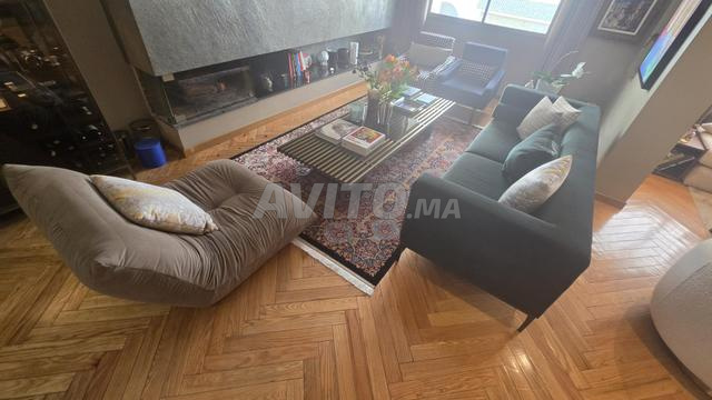 شقة للكراء 186 متر مربع بالدار البيضاء