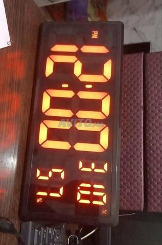 ساعة LED العصرية لمنزلك ومكتبك - 2