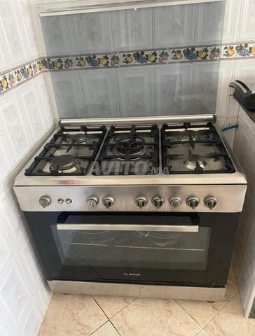 موقد مع فرن شواية بحالة جيدة - 2