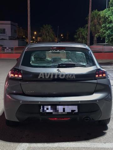 Peugeot 208 Diesel Manuelle 2021 à El Jadida