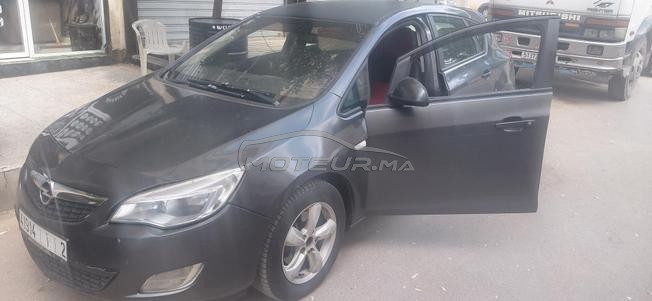 Opel Astra Diesel Manuelle 2011 à Fès