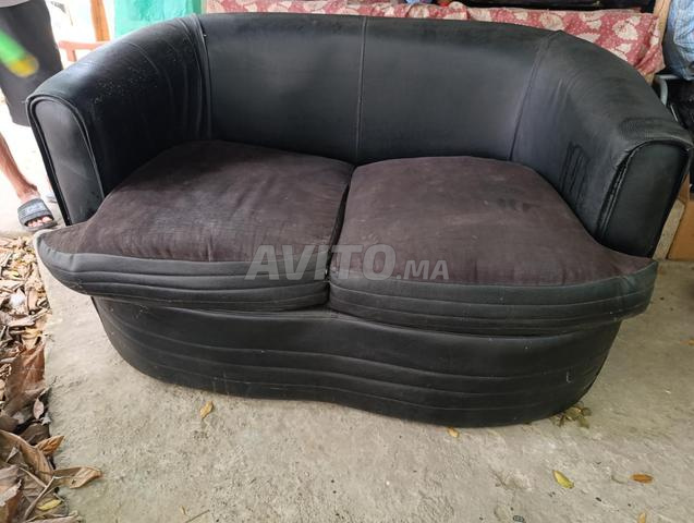 3 كنبات سوداء بجودة جيدة - 2