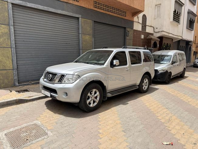 NISSAN PATHFINDER AUTOMATIQUE 1ere main 4X4