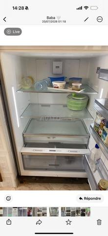 ثلاجة كبيرة whirlpool بحالة جيدة - 2