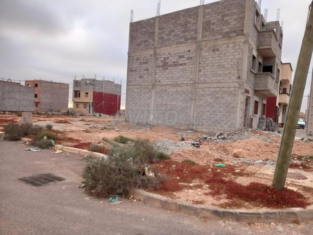بقعة أرضية للبيع