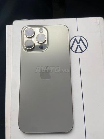 iPhone 15 Pro Max 256 Go – Comme neuf - 2