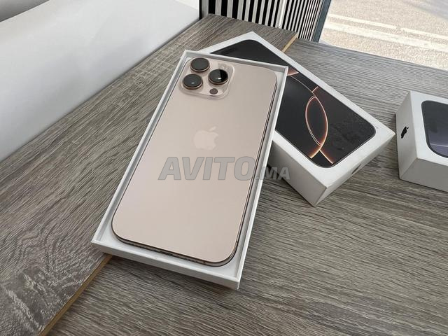 IPHONE 16 PRO MAX 256GB Quasi neuf / J'ai un magasin