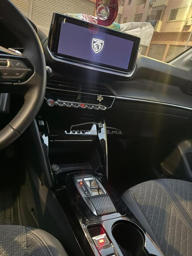 Peugeot 208 Hybride Automatique 2025 à Marrakech