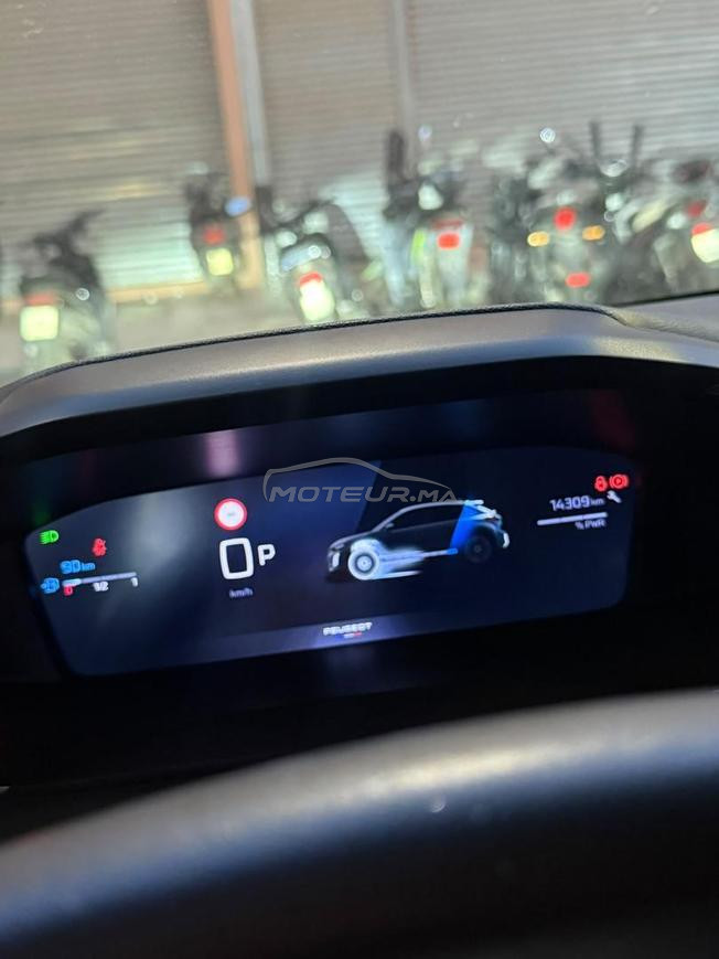 Peugeot 208 Hybride Automatique 2025 à Marrakech