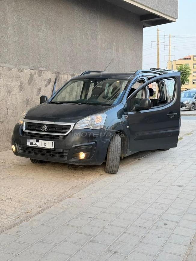 Peugeot Partner Diesel Manuelle 2018 à Kénitra