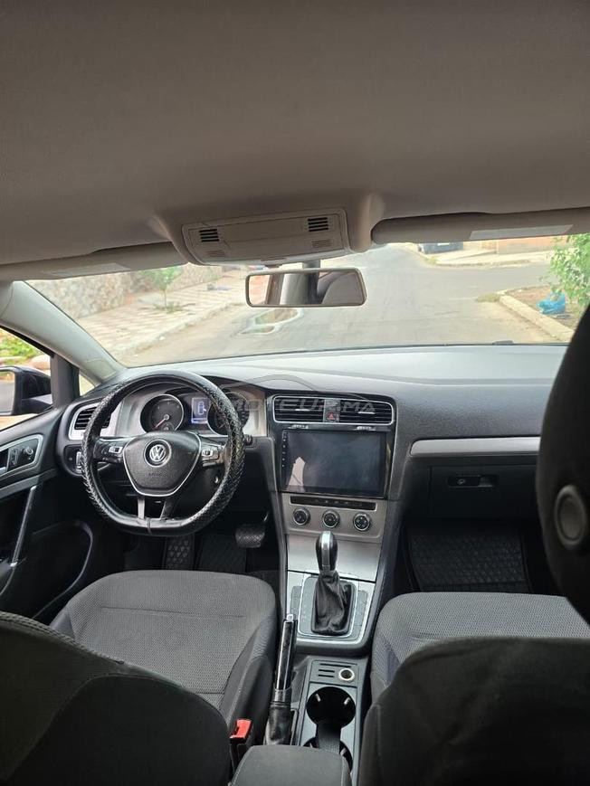 Volkswagen Golf 72018Automatique2ème Main170k km 