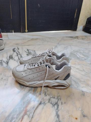 Chaussure NIKE - 2