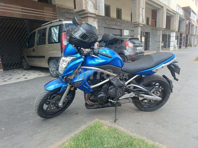 Kawasaki er6n modèle 2010 version USA moto - 2