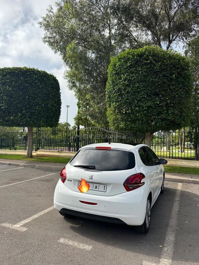 Peugeot 208 White Edition 2018