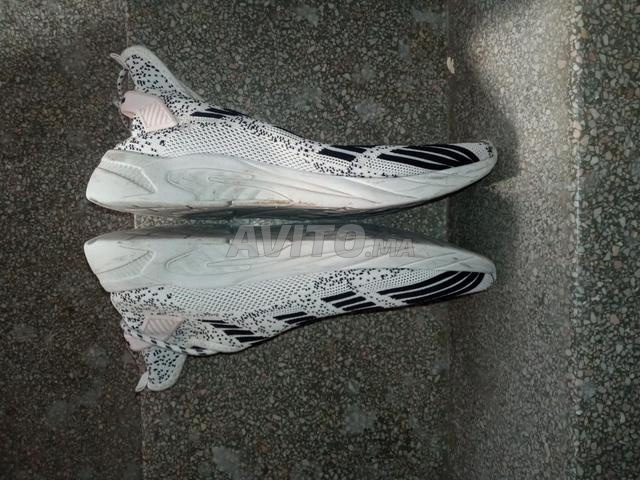 Vente Adidas Yeezy propre taille 43 - 2