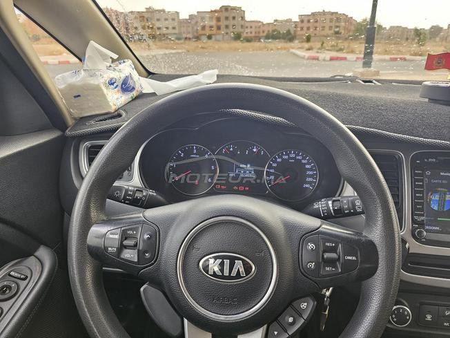 Kia carens 
