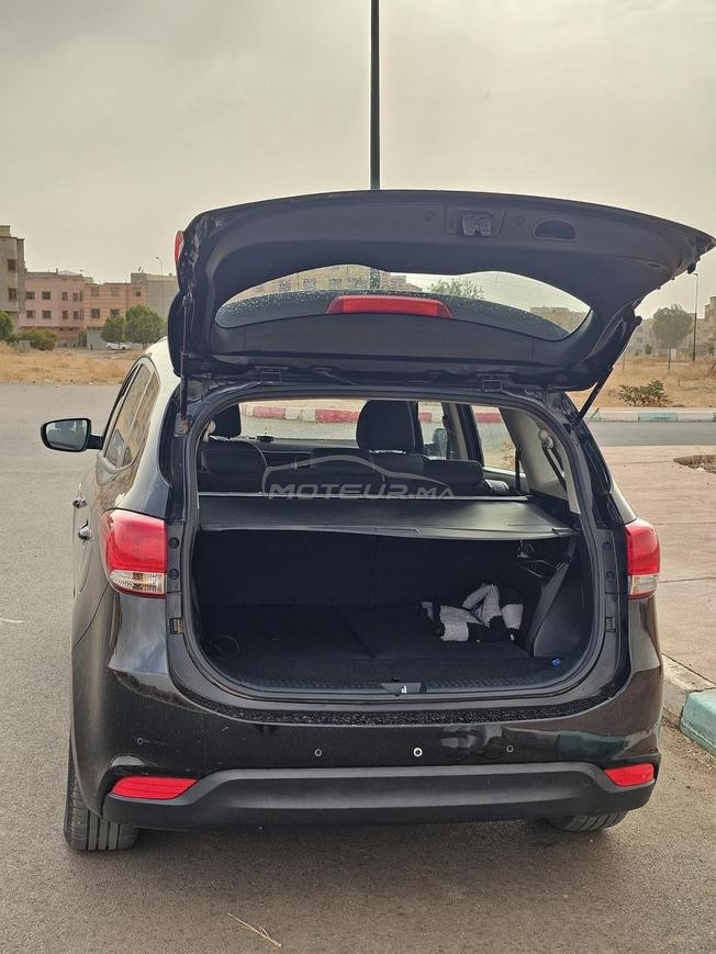 Kia carens 