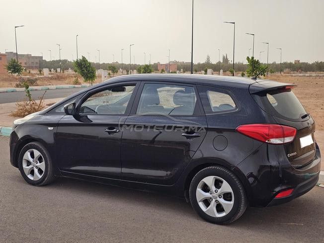 Kia carens 