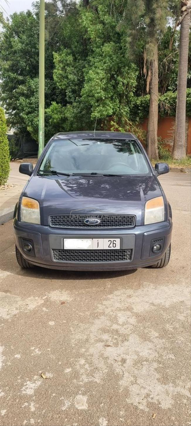 Ford fusion essence très bon état  