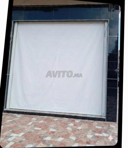 MAGASIN COMMERCIAL À LOUER - 2