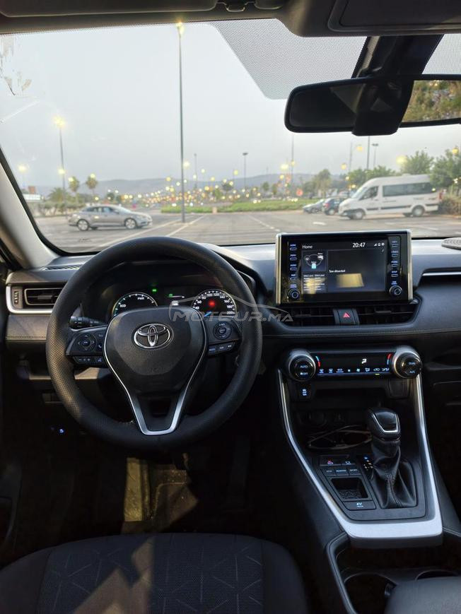 TOYOTA RAV-4 HYBRID AUTOMATIC