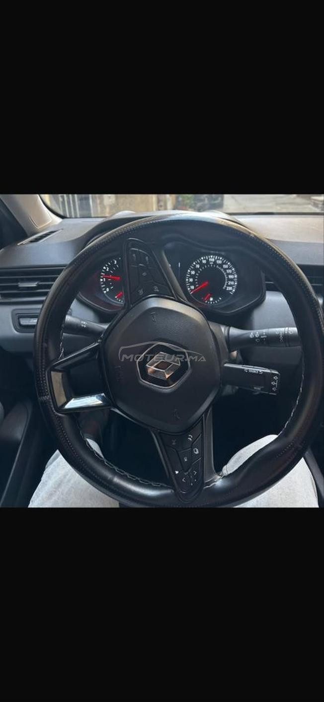 clio 5 essance