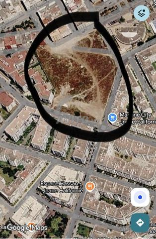 Terrain à vendre d’une superficie de 10 921 m².