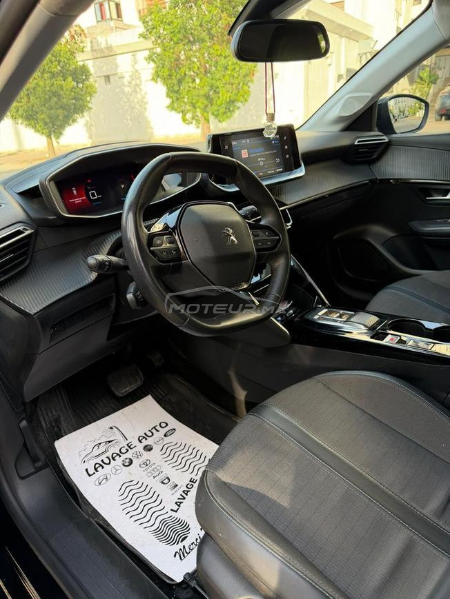 peugeot 208 automatique
