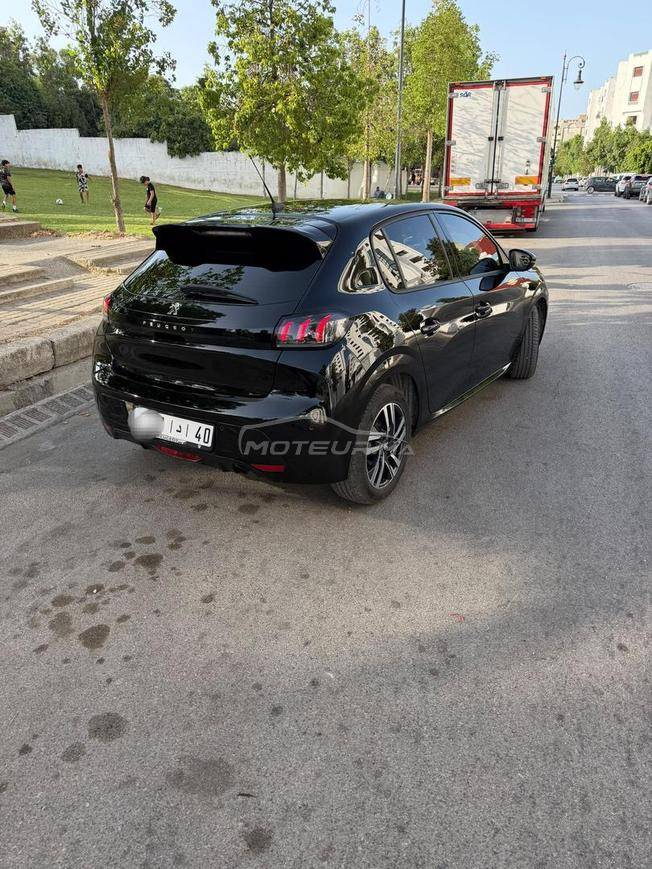 peugeot 208 automatique