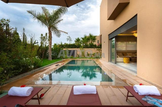 Villa 5ch meublée plage bouznika kasbah