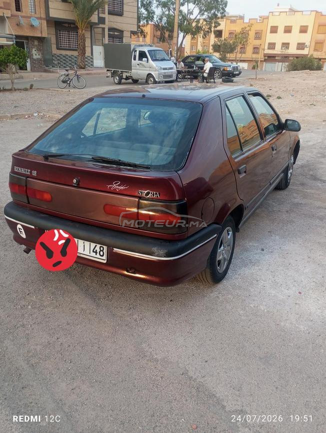 رينو آر 19 بنزين يدوي 1995 في وجدة