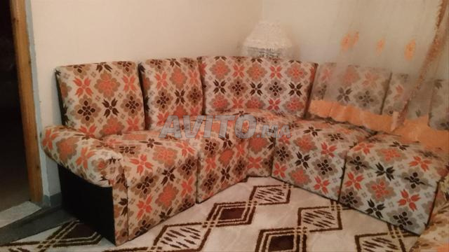 أثاث جيد جدا مع زاوية - 2
