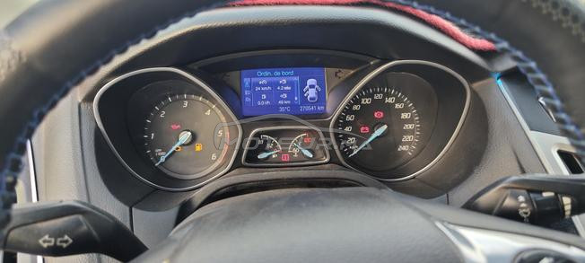 ford focus Titanium Diesel 6 CV 