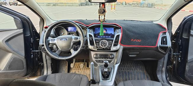 ford focus Titanium Diesel 6 CV 