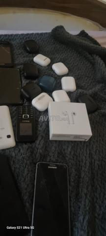 Lot de téléphones - 2