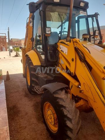 JCB 3CX modèle 2003 douane 2025 - 2