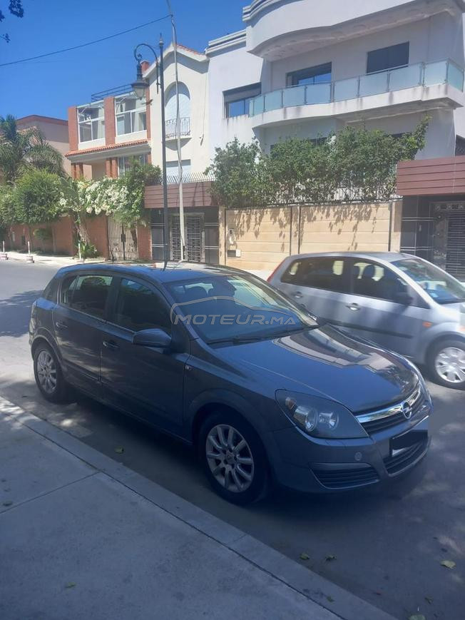 Opel Astra Diesel Manuelle 2005 à Tanger