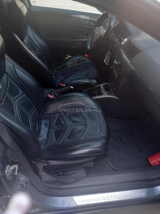 Opel Astra Diesel Manuelle 2005 à Tanger