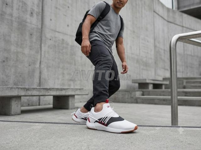 Baskets Style Running Casual Pointure 42 - 2