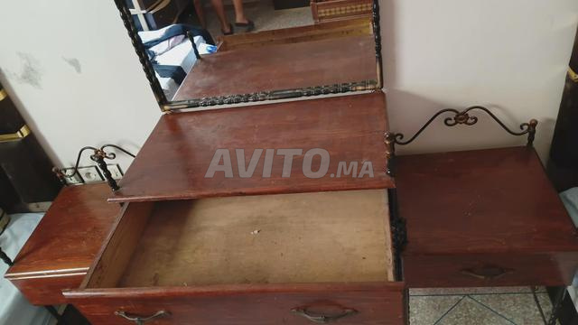 Table de nuit (2 petites / 1 grande / miroir)