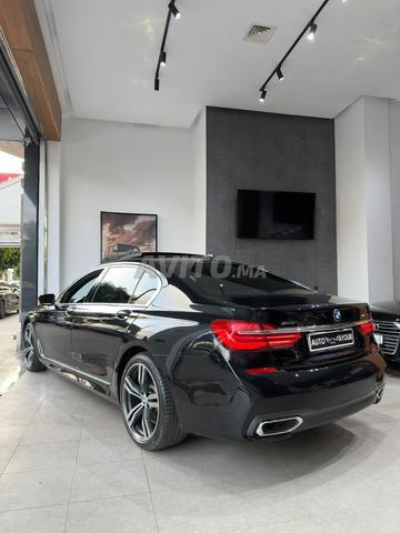 BMW الفئة السابعة 740d حزمة M
